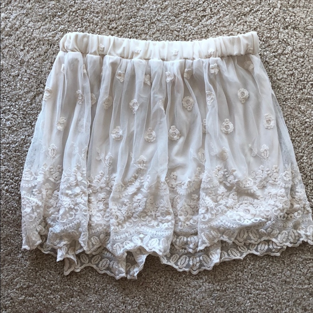 Cream Lace Forever 21 Skirt